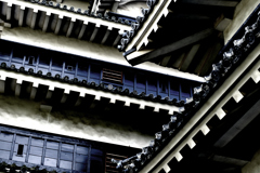 松本城屋根の重なり