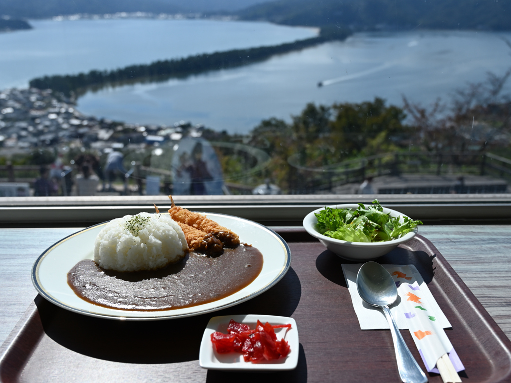 今日の昼御飯　エビフライカレー