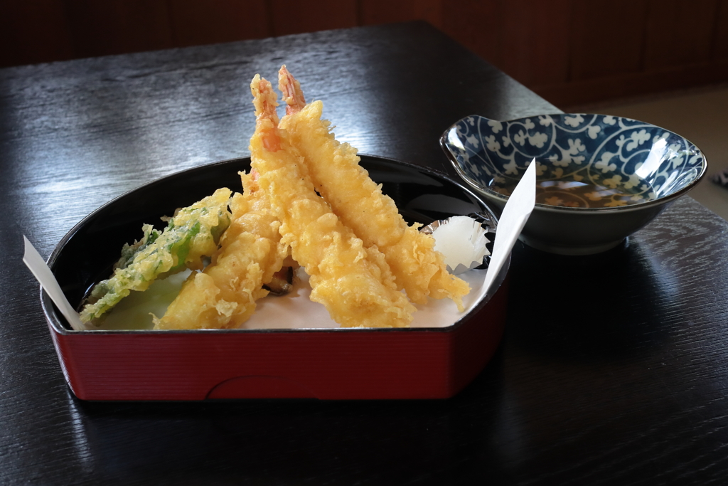 今日の昼ごはん「出石蕎麦」海老の天ぷら
