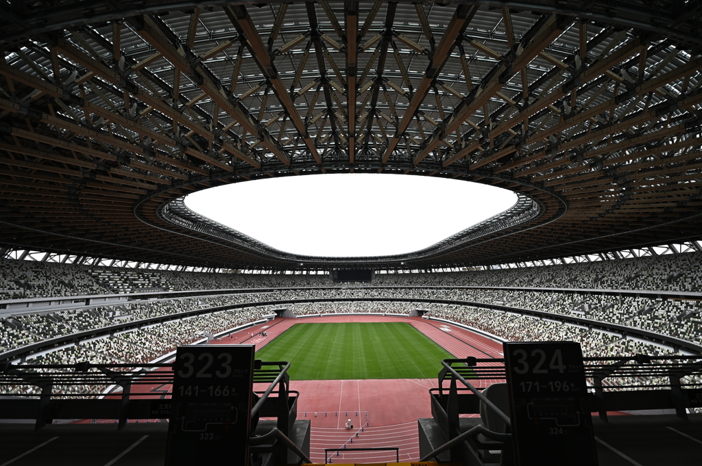新国立競技場　スタンドから②