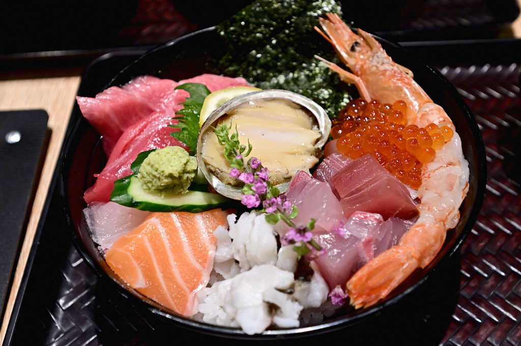 1500円の海鮮丼
