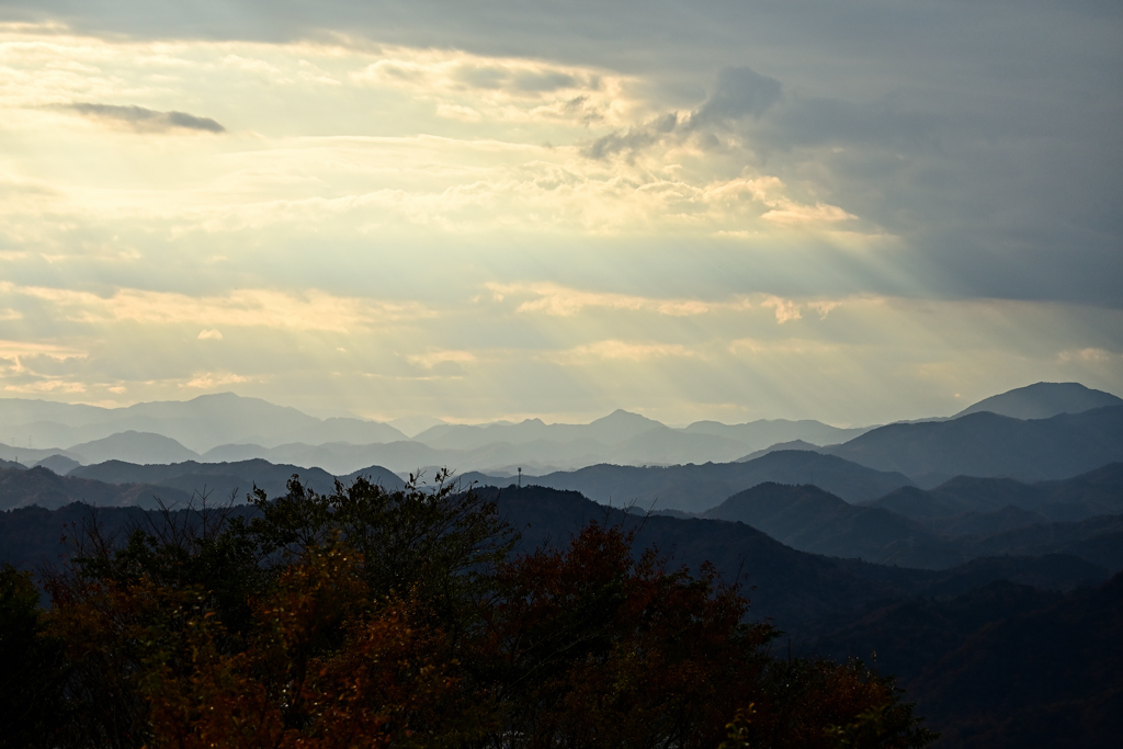 遠くの山々