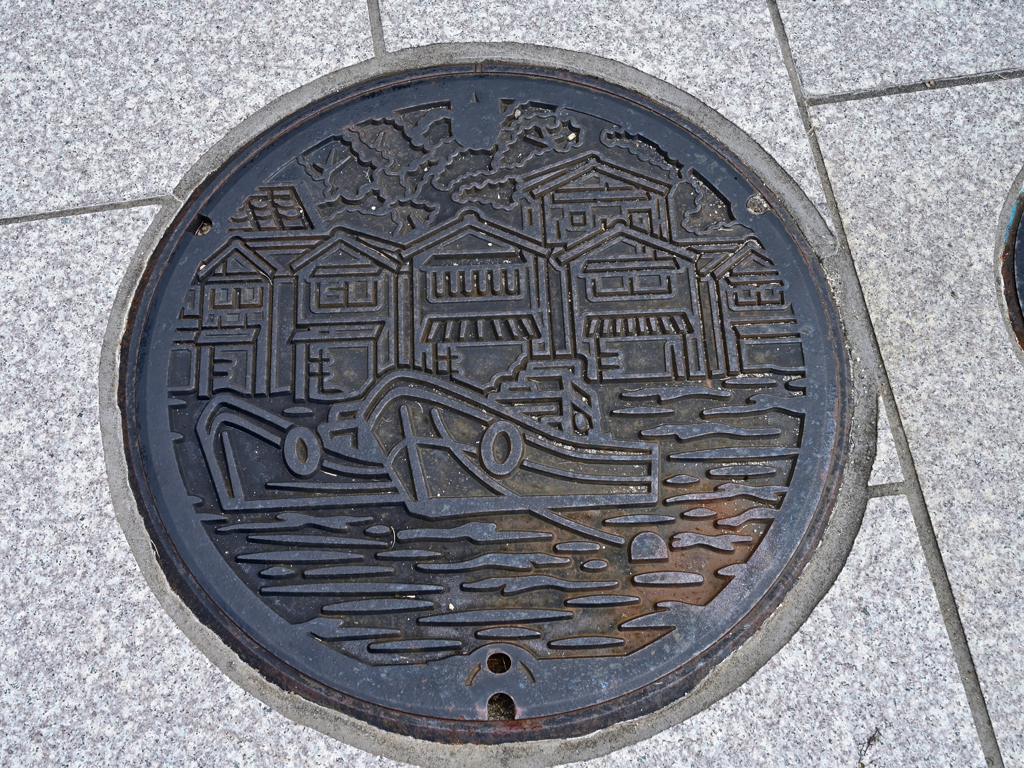 舟屋のマンホール蓋