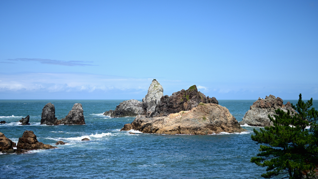 穴見海岸 白島