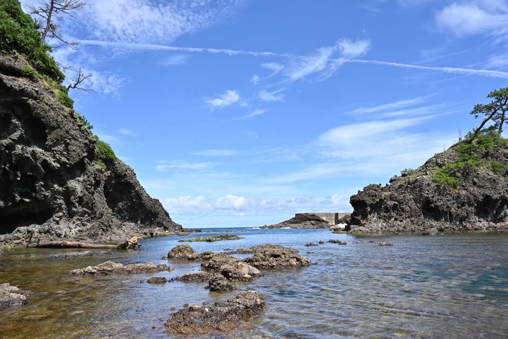 今日の海　岩礁地帯