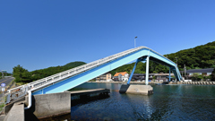 海の歩道橋