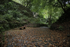 玄武洞公園のベンチ