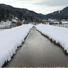 小川の雪景