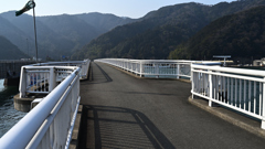 海の歩道橋