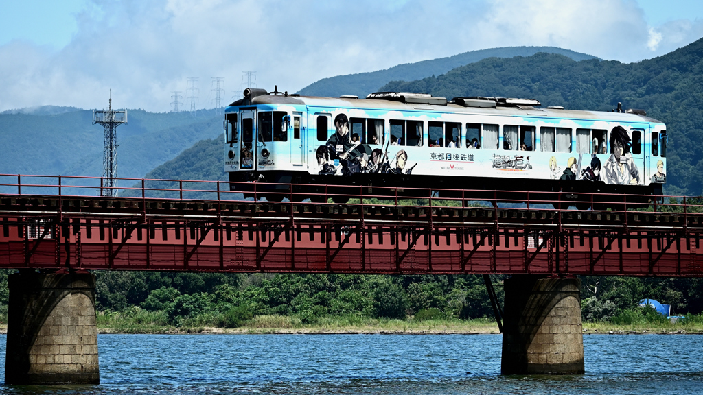 京都丹後鉄道×進撃の巨人コラボ