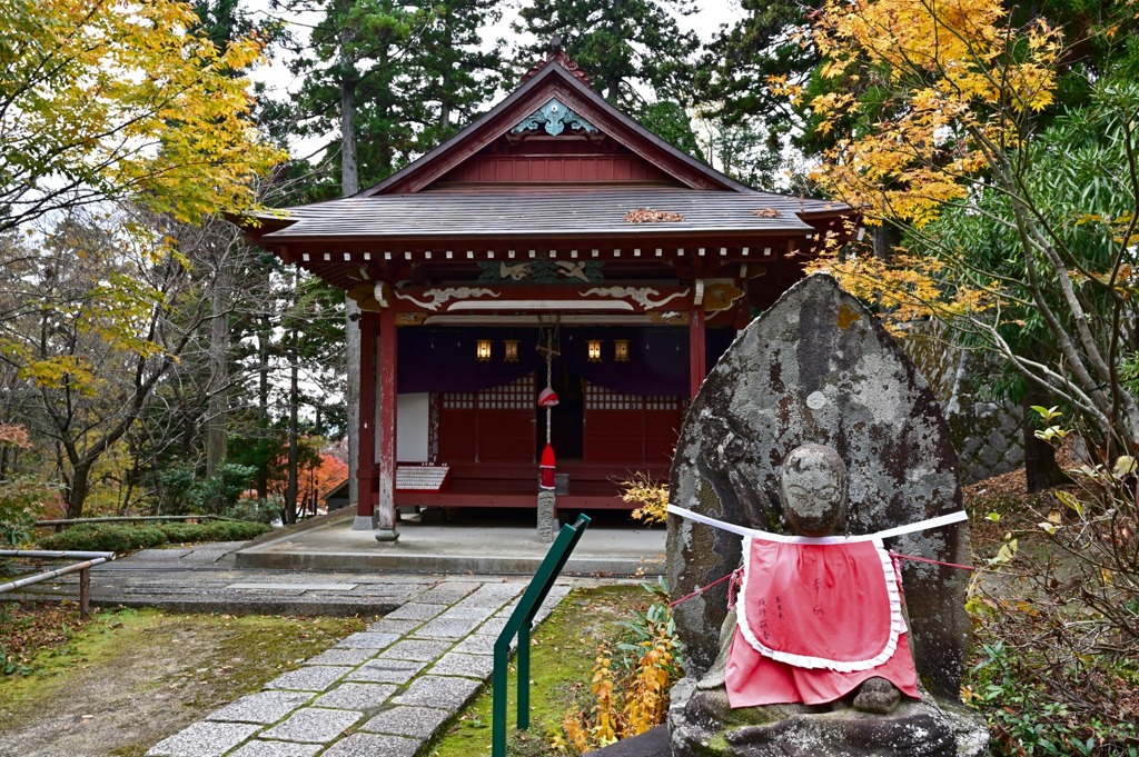 成相寺散歩　一願一言の地蔵さん