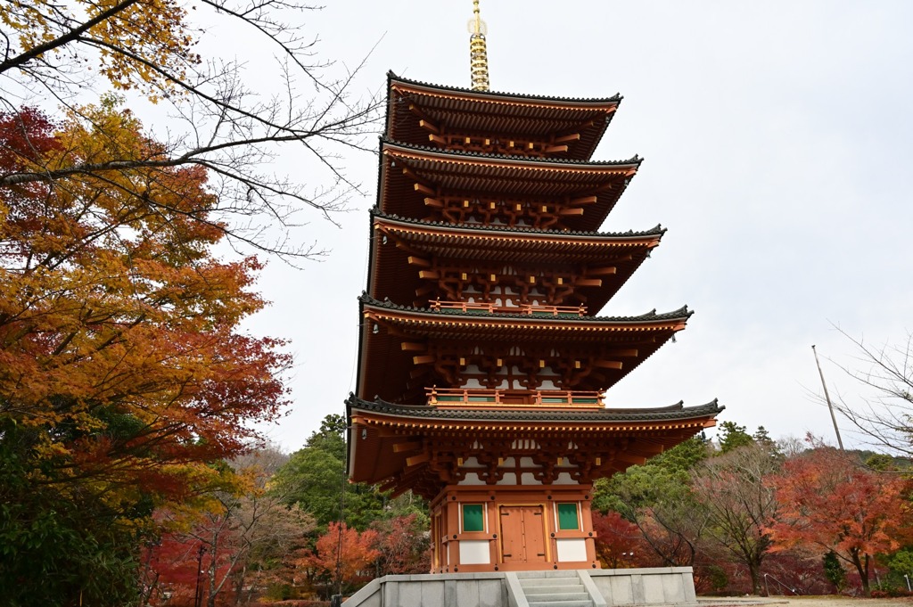 成相寺散歩　五重塔