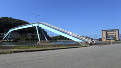 海の歩道橋