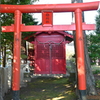 金峰神社 赤い社と鳥居