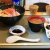 今日の昼ごはん　特上海鮮丼