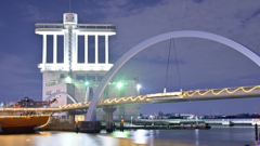 夜の名古屋港