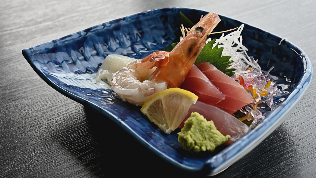 昼御飯は　刺身定食