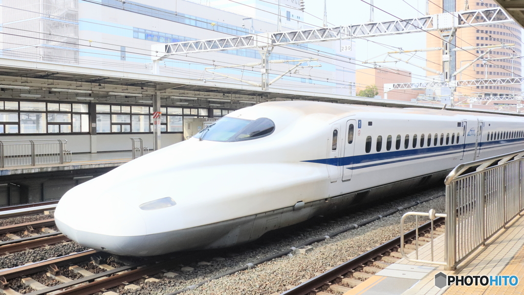 浜松駅新幹線通過