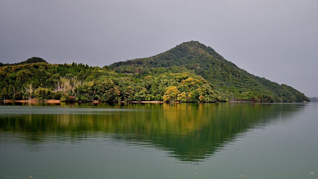 雨の久美浜湾