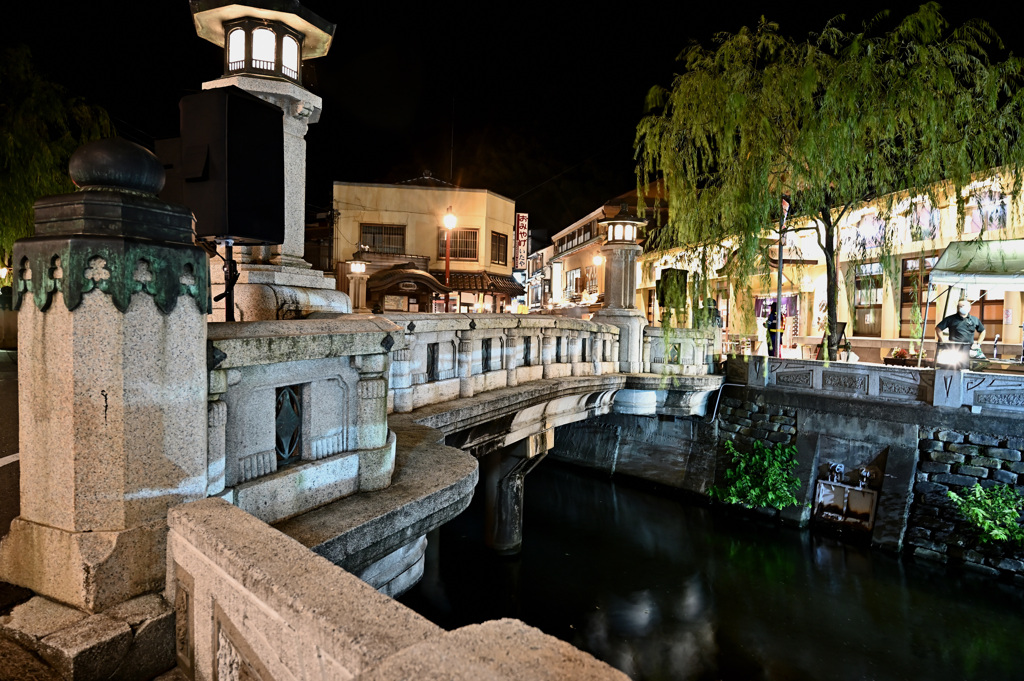夜の城崎温泉散歩