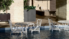 水中チェアー⁈