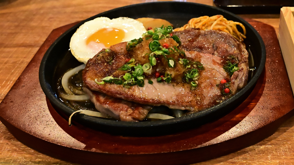 今日の昼御飯　サーロインステーキ