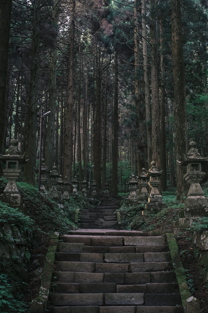 上色見熊野座神社 参道