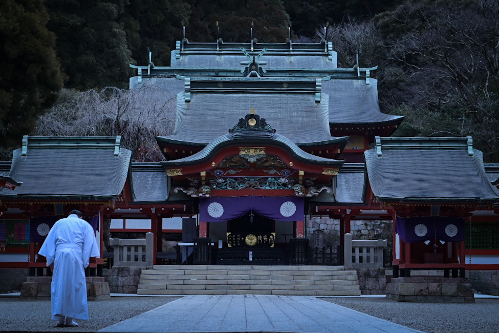 霧島神宮 朝の光景