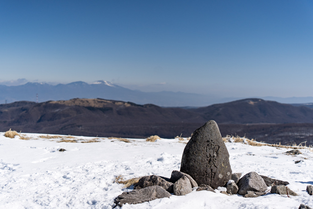 遠くに浅間山