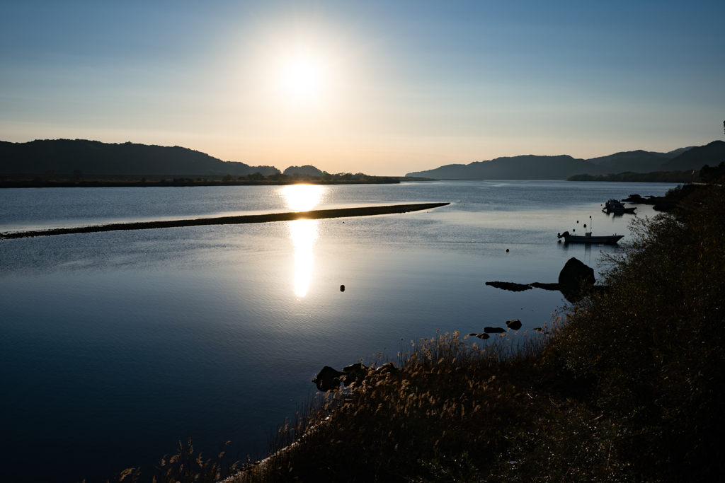 【四万十川の風景 21　朝日に煌めく】