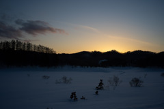夕暮れの湖