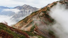 小蓮華山への縦走路