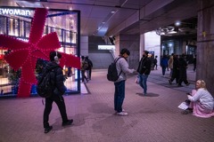 雑踏大好き徘徊記