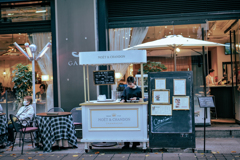 昨日のことは忘れた　明日のことは考えない