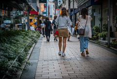 振り向きもせず去っていったこと