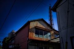 俺は行くけど君は残れ