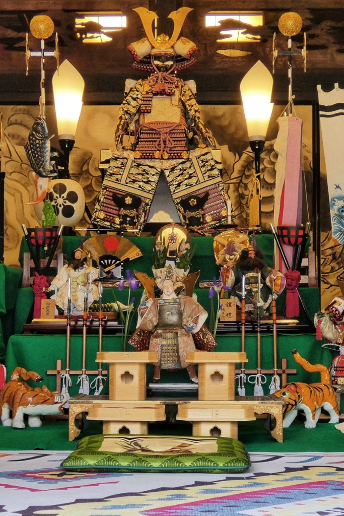 中山寺の五月人形