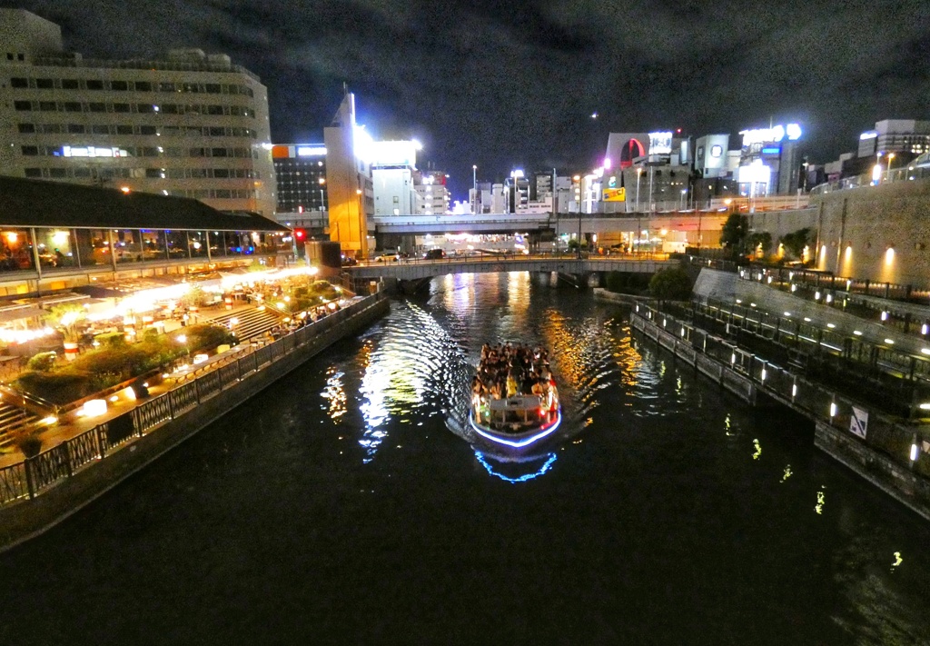 リバークルーズ