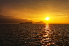 瀬戸内に沈む夕陽