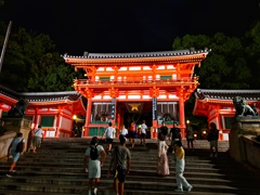 夜の八坂神社
