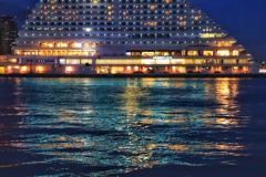 煌めく海
