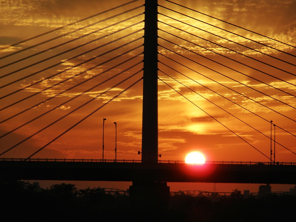 橋上の夕陽