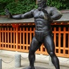住吉神社　古代力士像