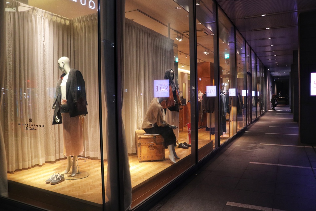 ショーウィンドウ