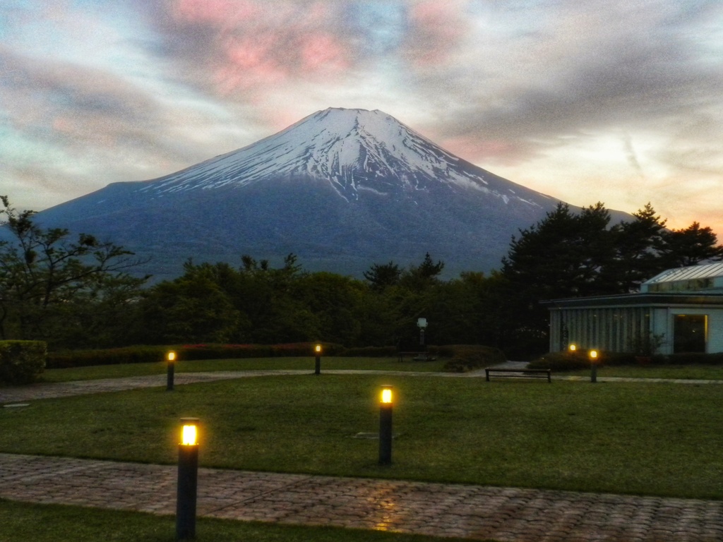 夕暮れの富士