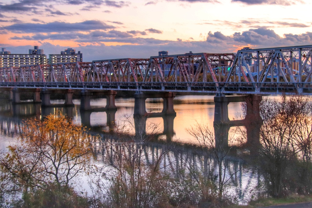 夕暮れの赤川鉄橋