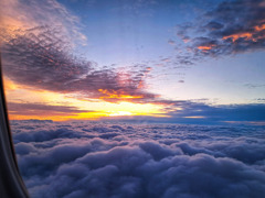青森～伊丹　雲上の夕焼け