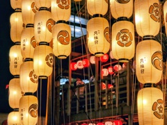祭りの灯り
