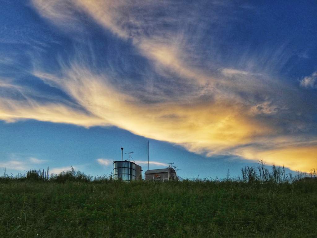 Flying cloud