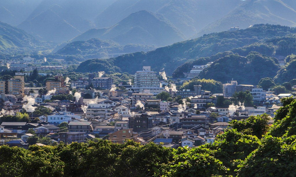 別府の湯けむり